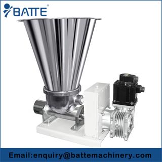 Automatic volumetric screw feeder